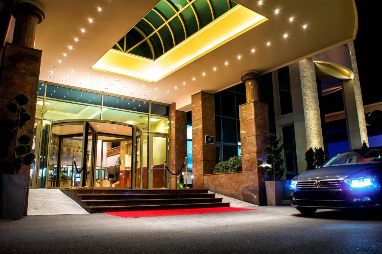 Aleksandar Palace Hotel Congress Center & Spa Skopje Exterior foto